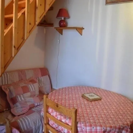 Apartment Lou Paradou 1 *